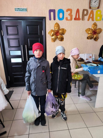 Сухие супы из Новоспасского района уходят к ребятам на передовую с каждым гуманитарным обозом. Сухие супы из Новоспасского района уходят к ребятам на передовую с каждым гуманитарным обозом.